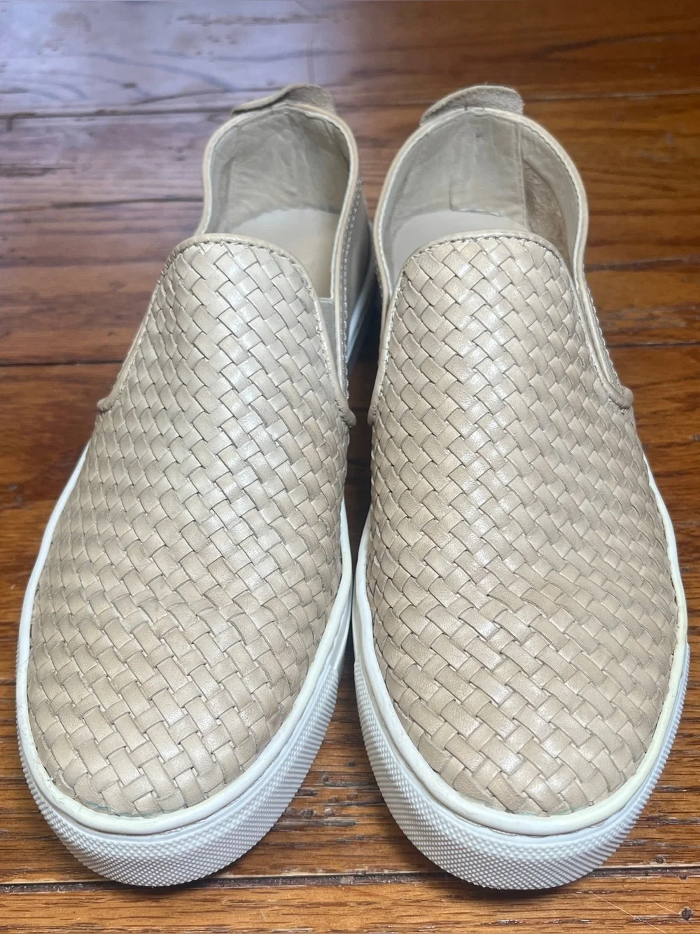 The Flexx Women’s slip on shoes 6.5